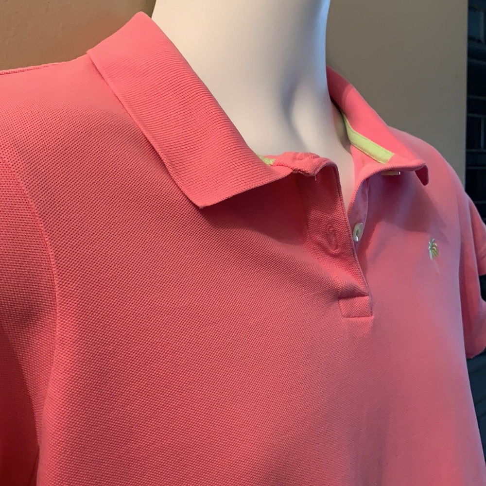 LILLY PULITZER Polo. Size Large (fits like medium) - Picture 7 of 9
